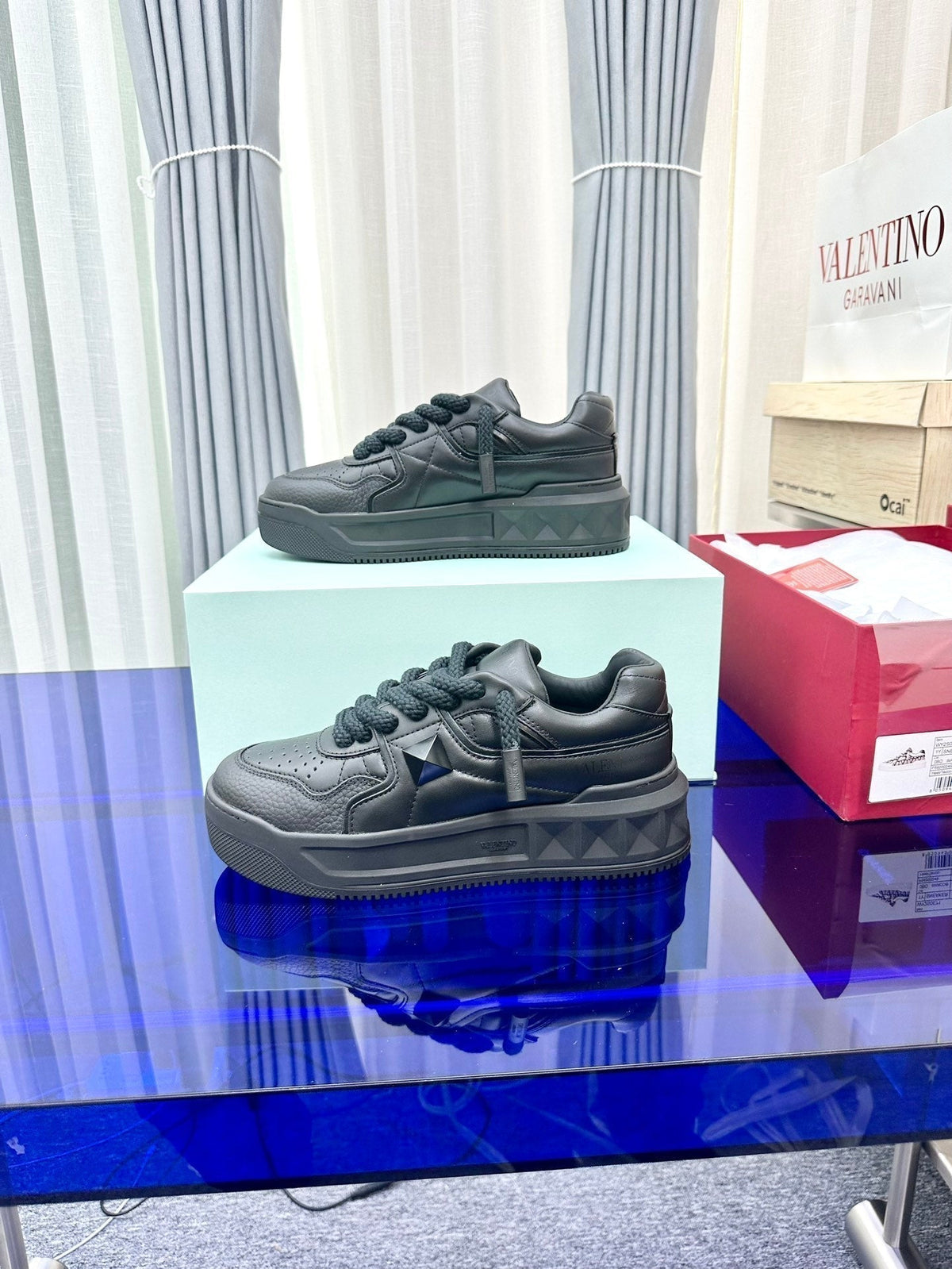 One Stud Garavani Black One Stud XL Sneakers