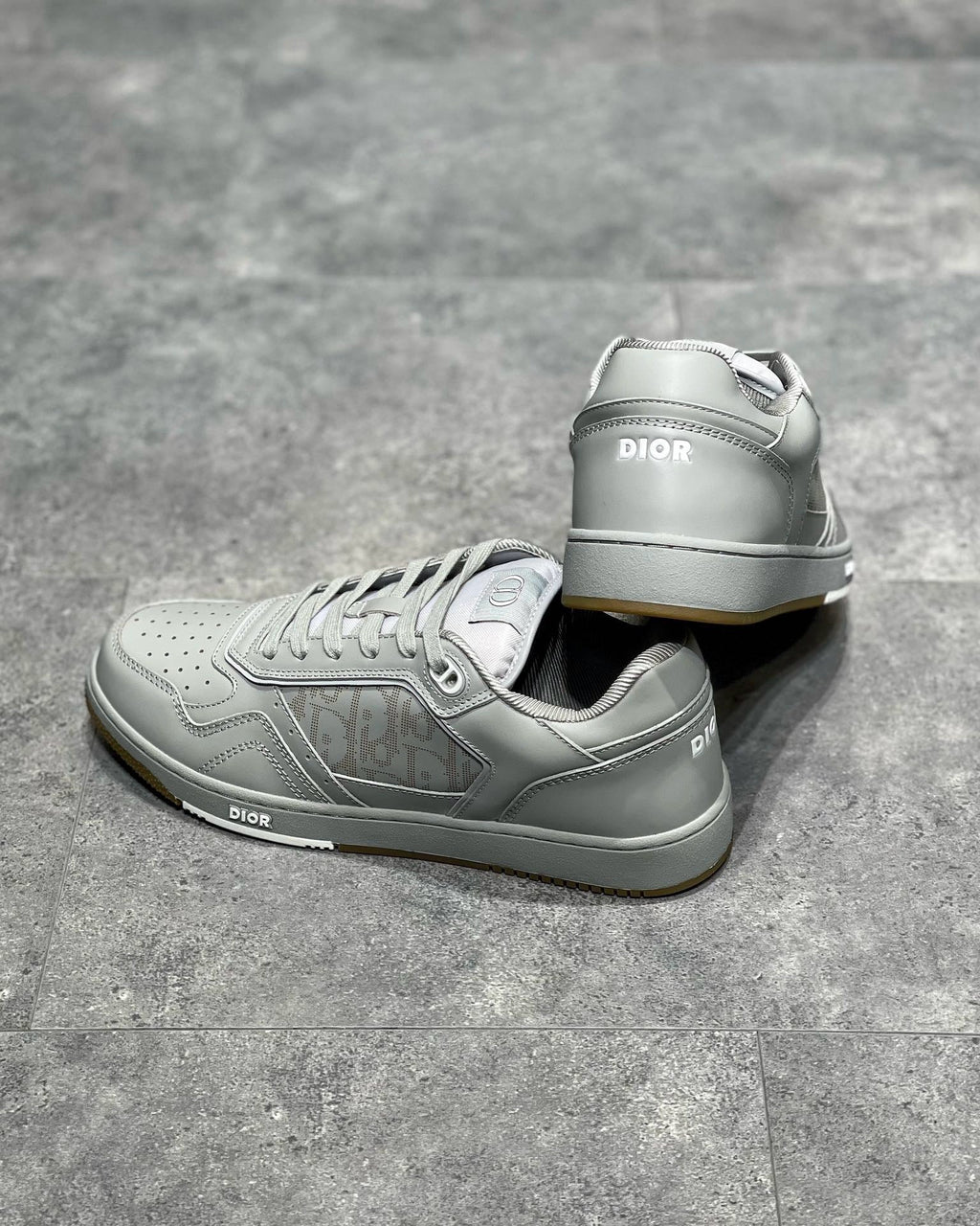 DIO Sneakers