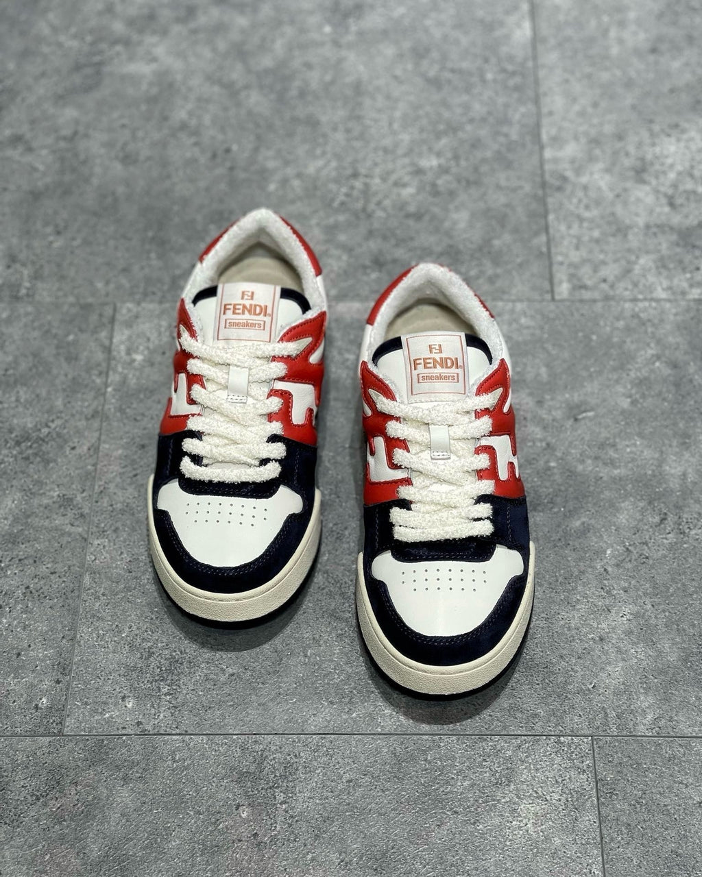 FEN Sneakers