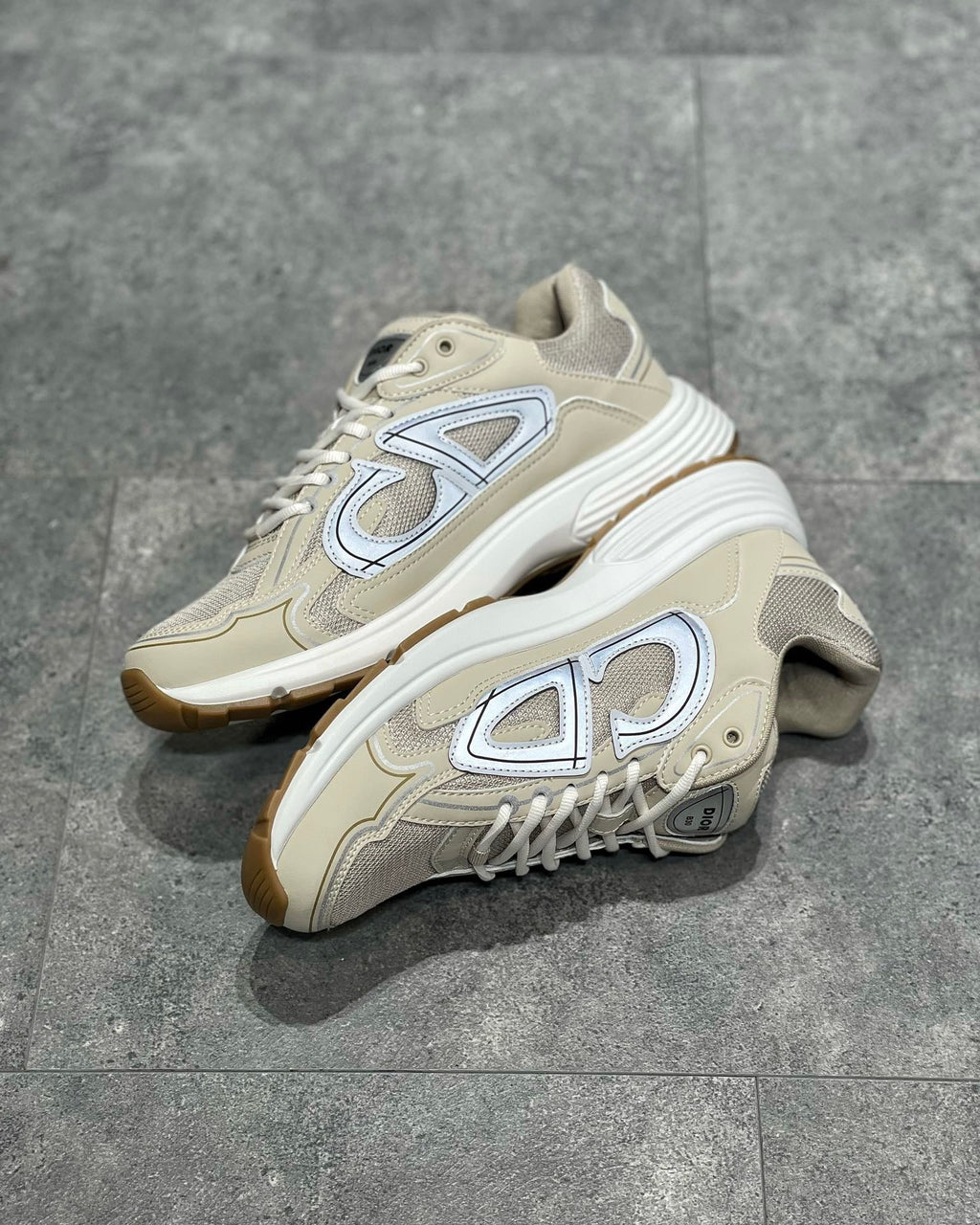 DIO Sneakers