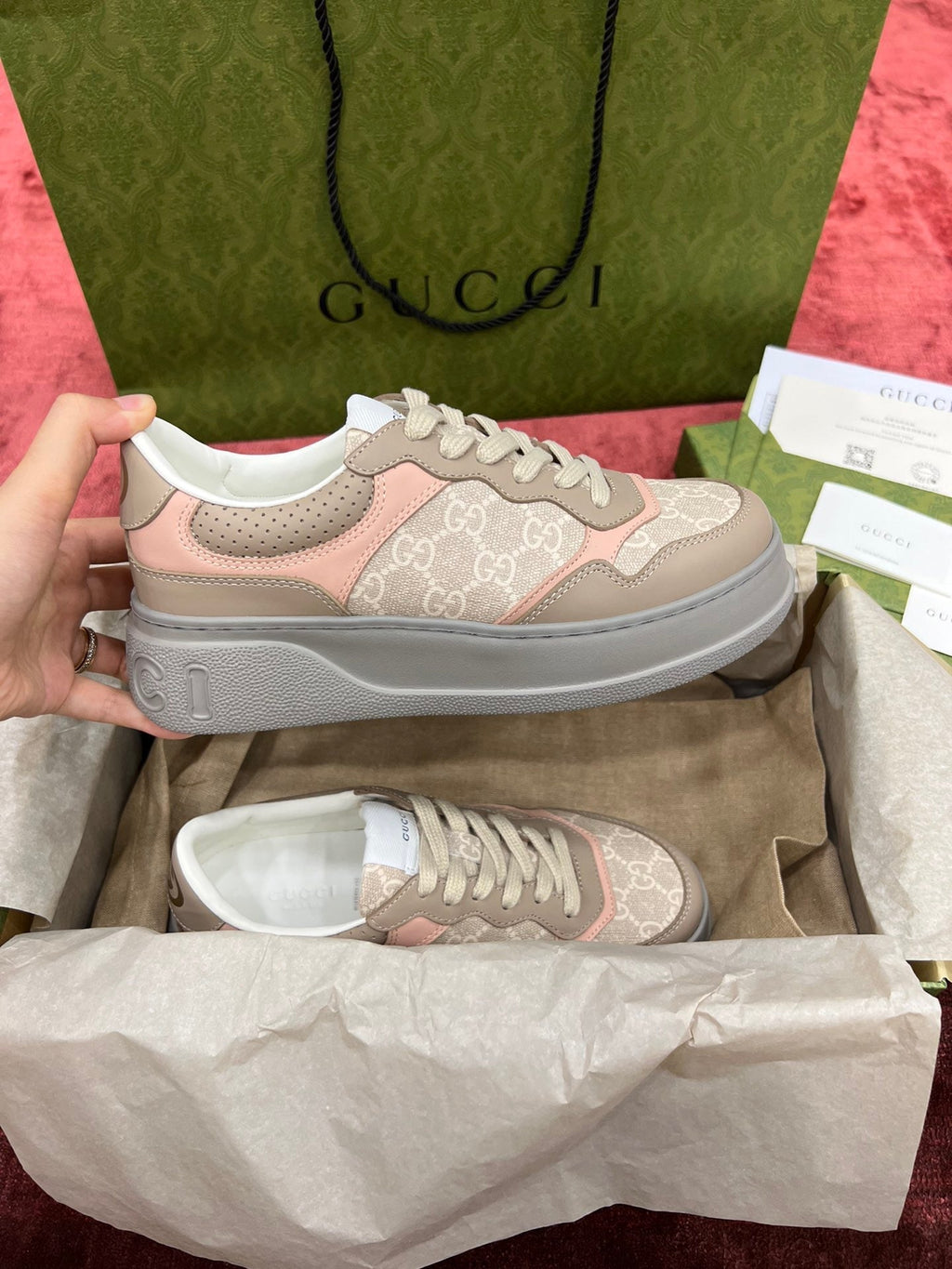 Sneakers & Shoes
