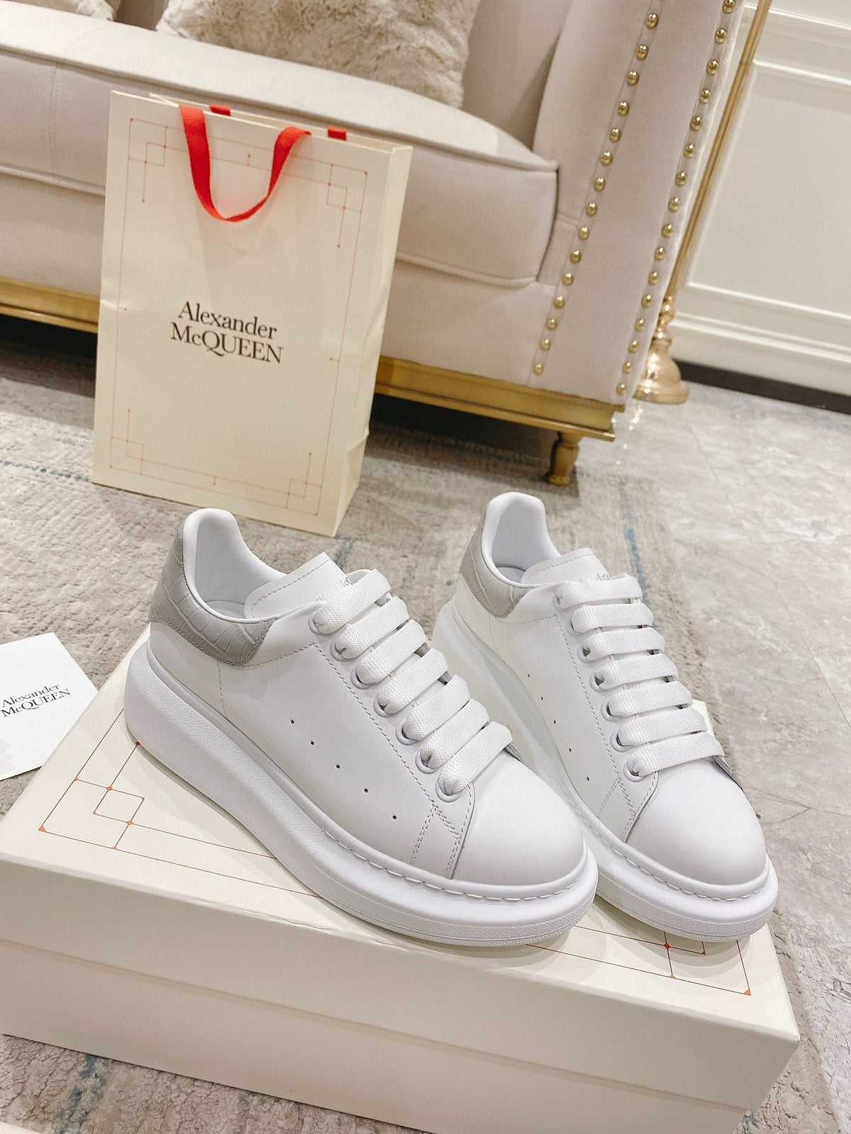 Sneakers & Shoes