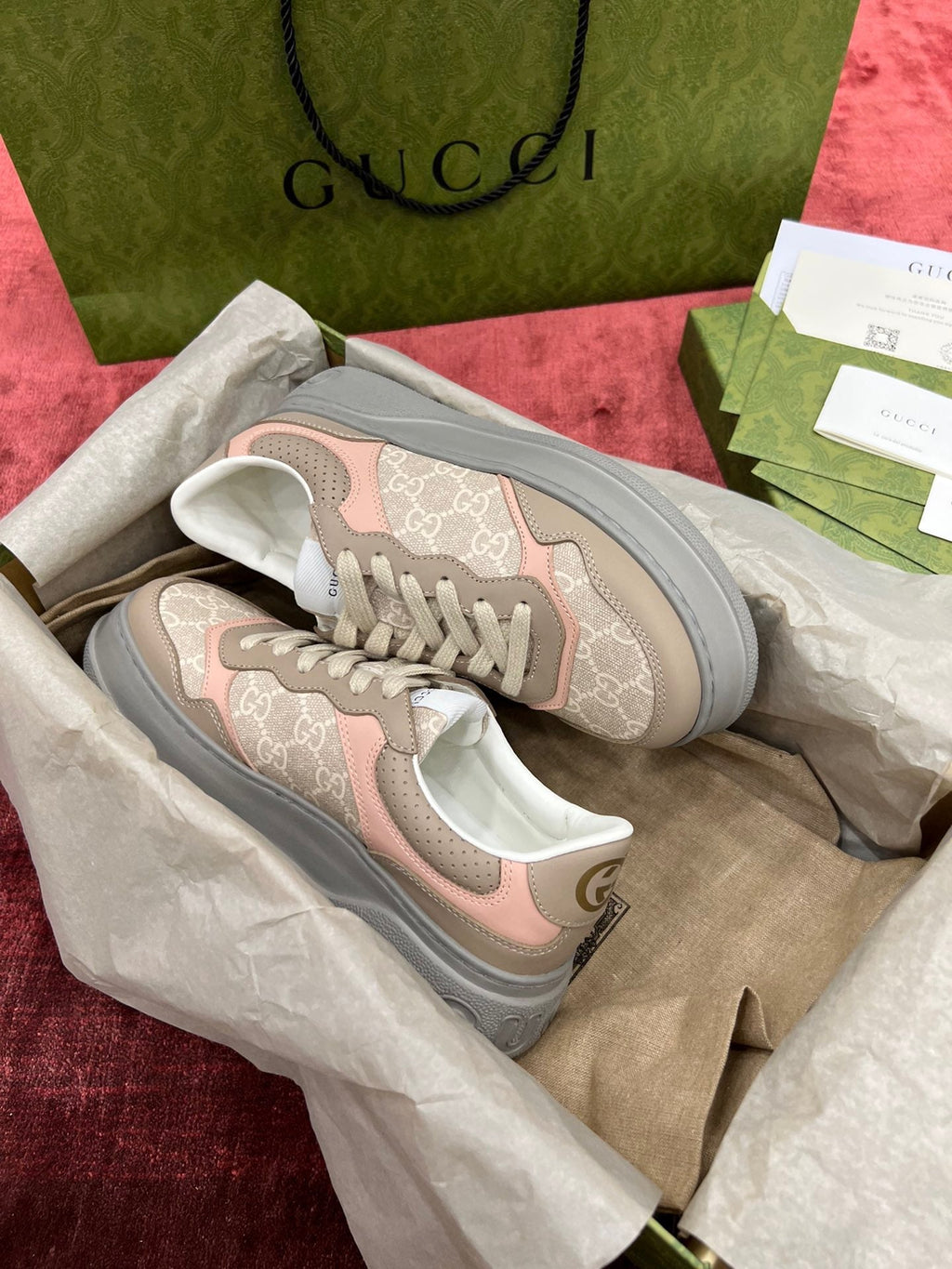 Sneakers & Shoes
