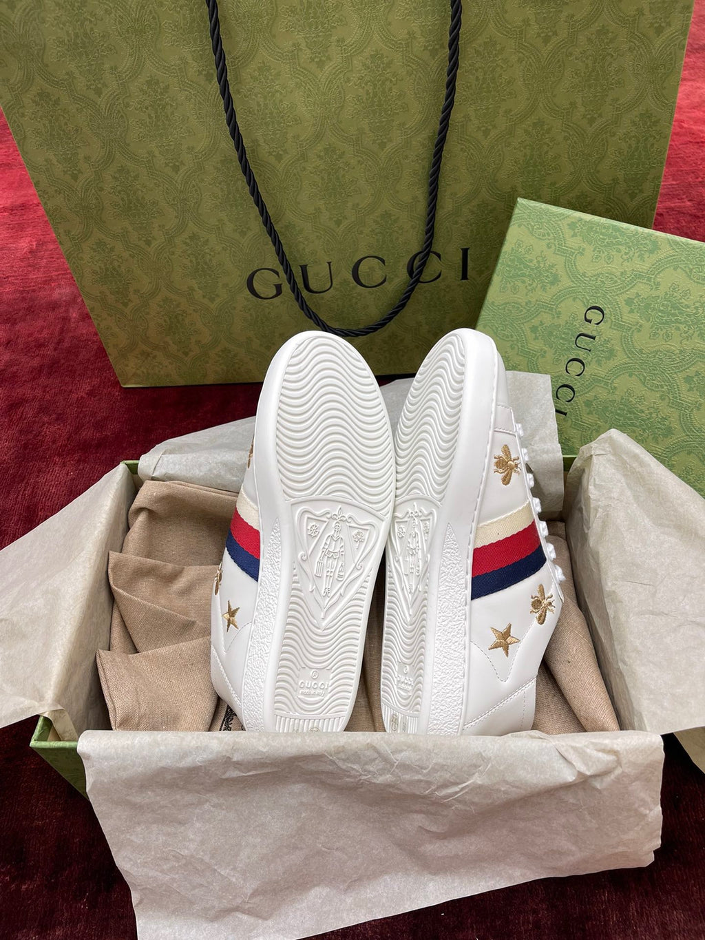 Sneakers & Shoes