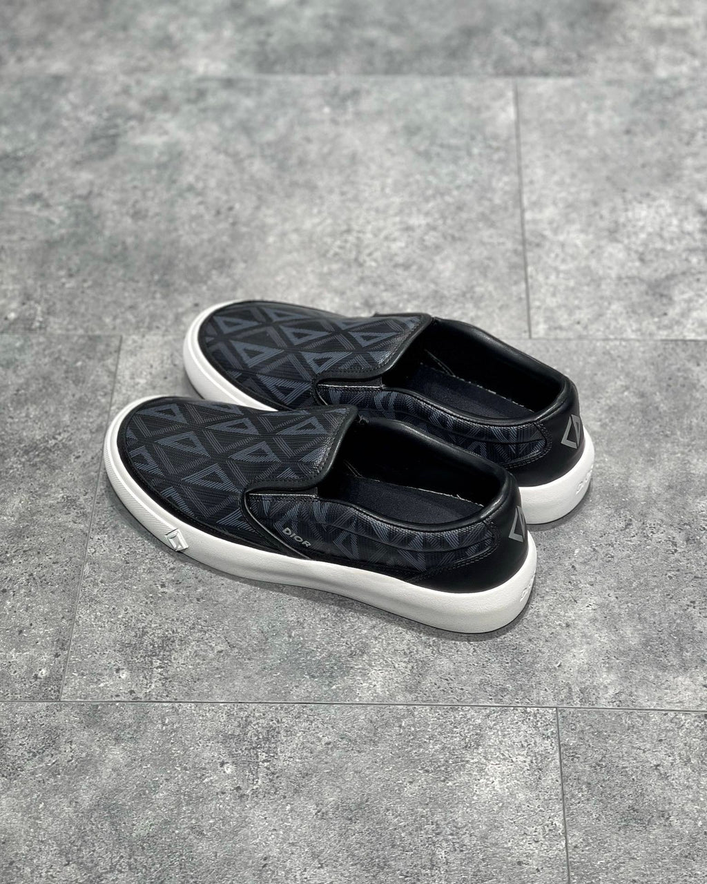 DIO Sneakers