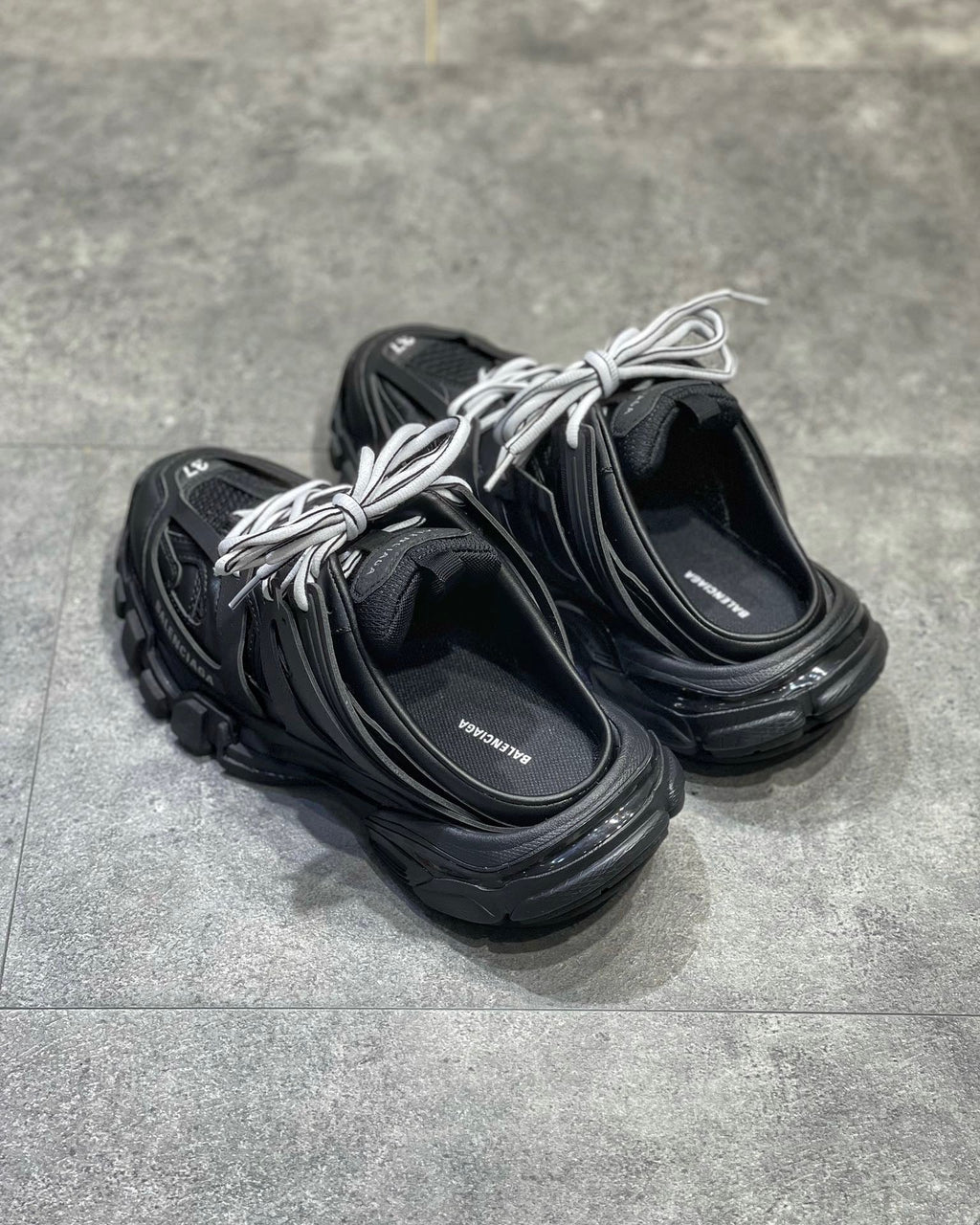 BLCG Sneakers