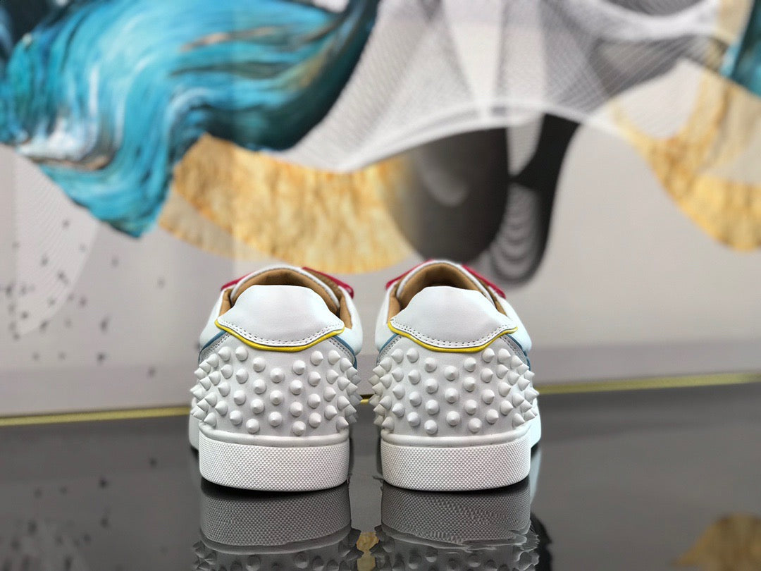 Sneakers & Shoes