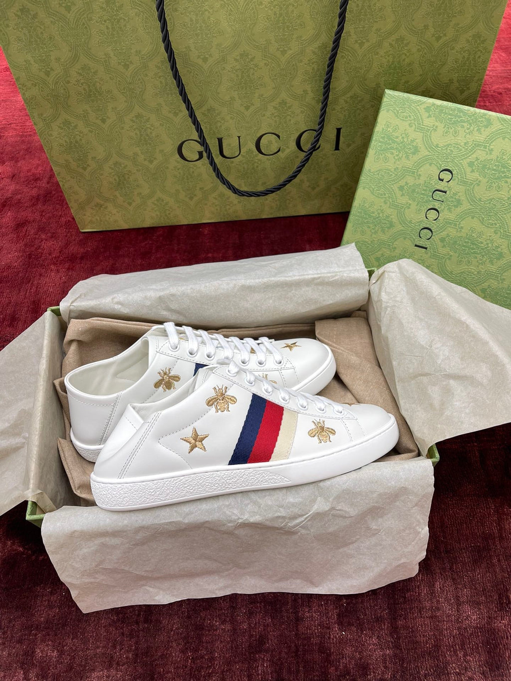 Sneakers & Shoes