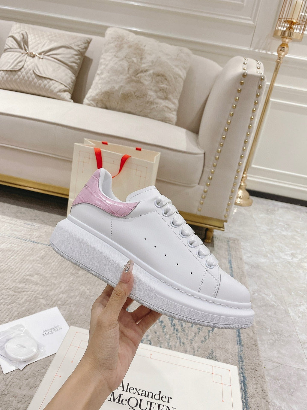 Sneakers & Shoes