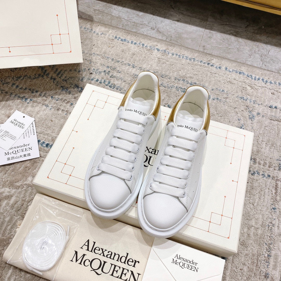 Sneakers & Shoes