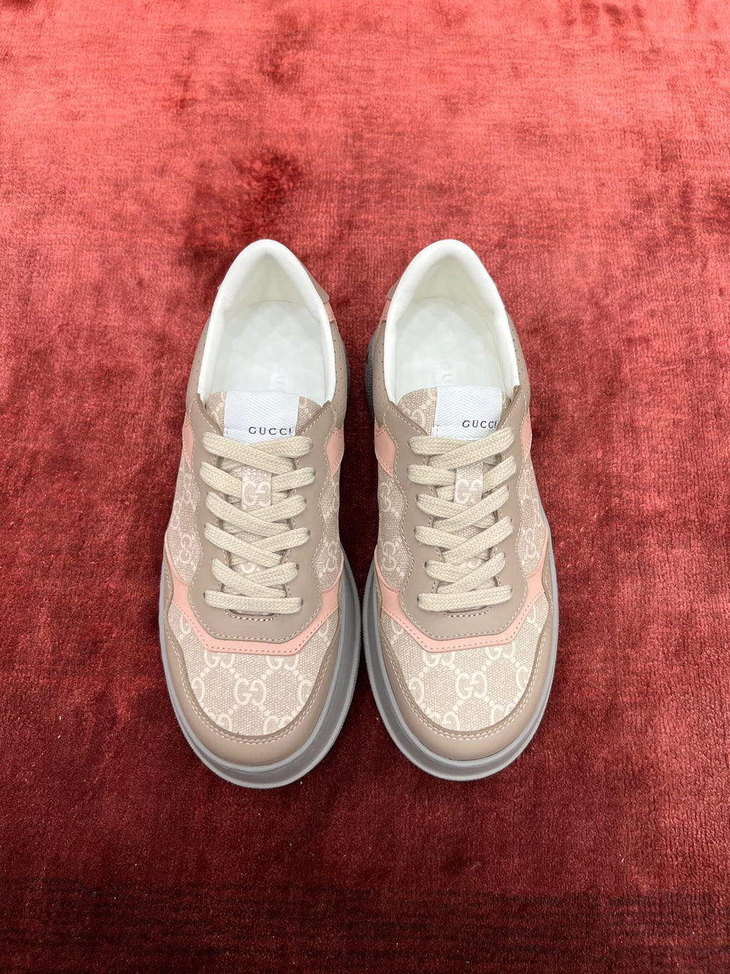Sneakers & Shoes