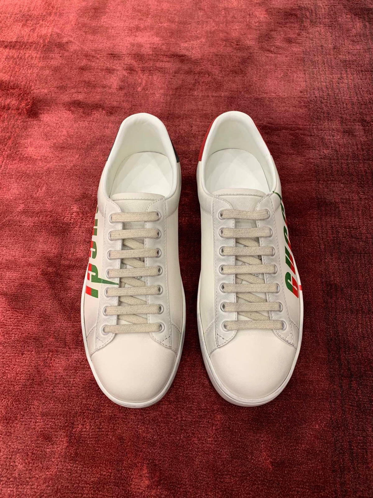 Sneakers & Shoes