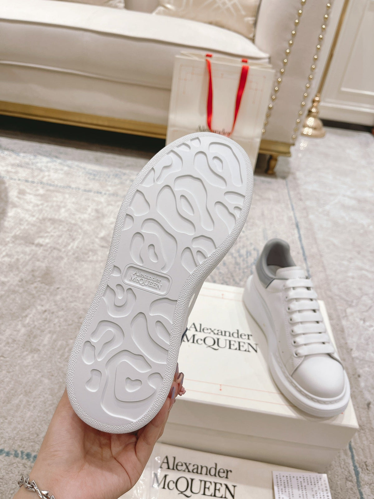 Sneakers & Shoes