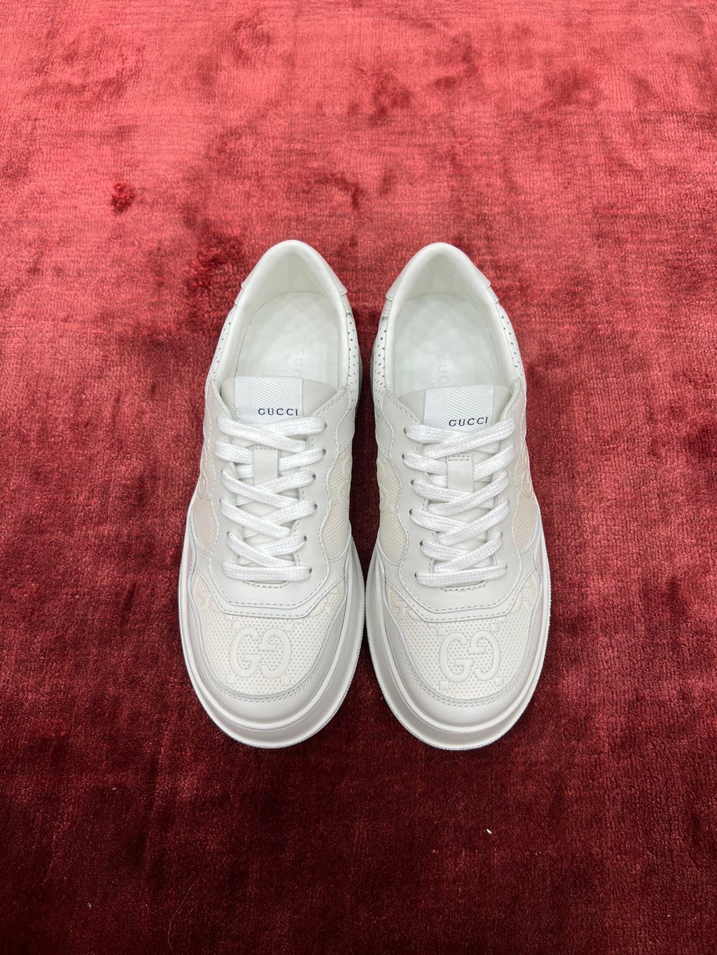 Sneakers & Shoes