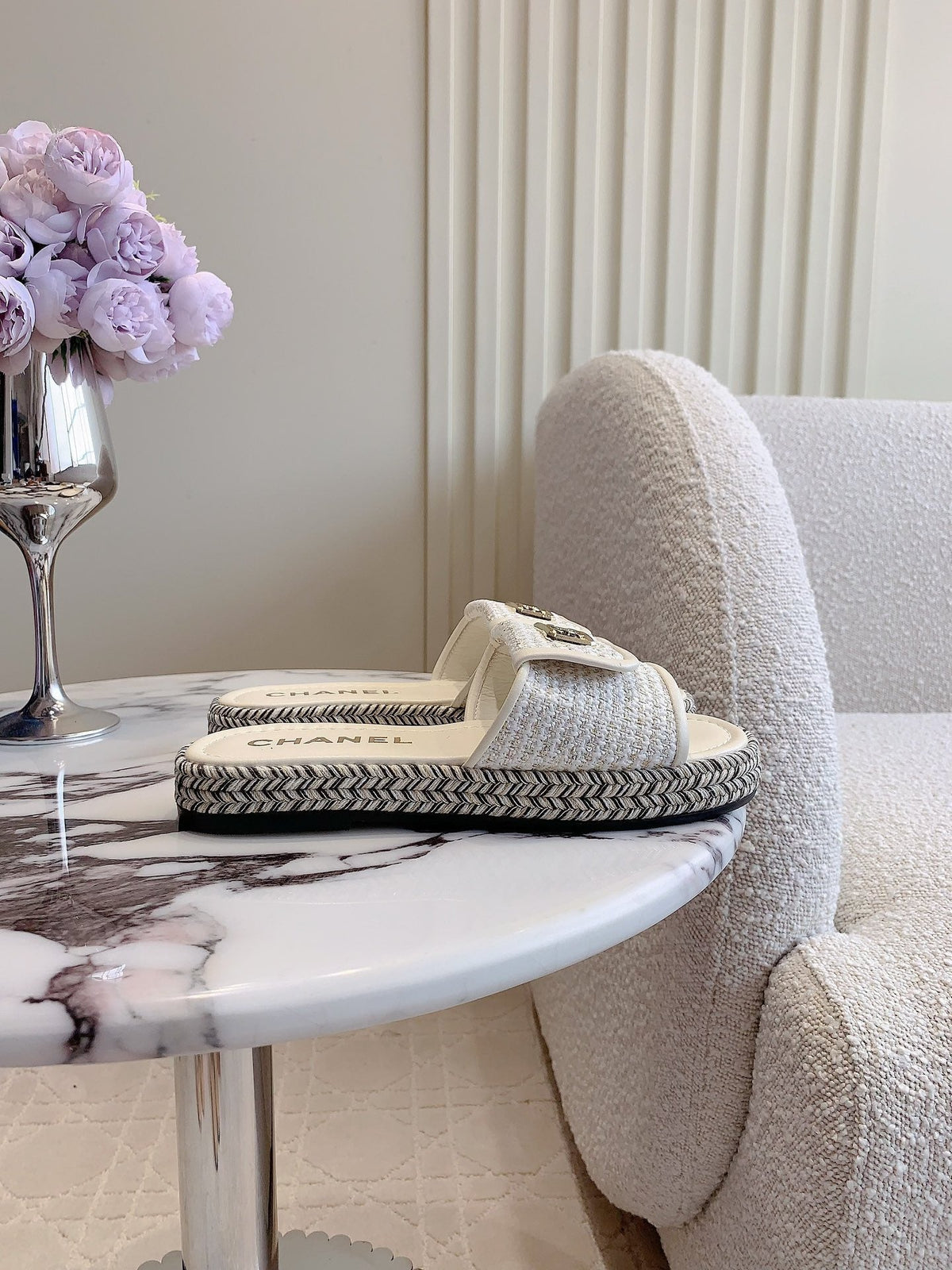 PLATFORM SLIPPERS IN WHITE WOOL AND LAMBSKIN