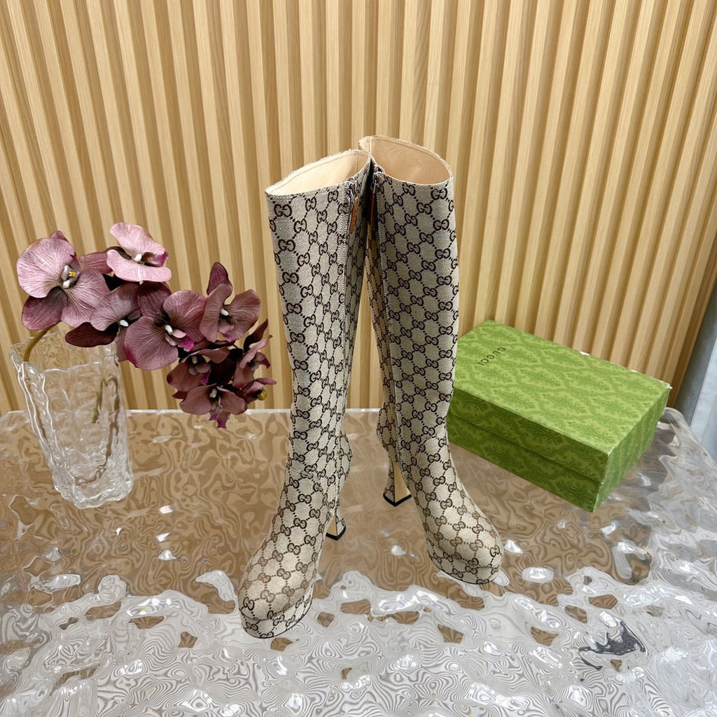 PLATFORM KNEE BOOTS IN ECRU BEIGE MONOGRAM CANVAS AND SHEEPSKIN LINING