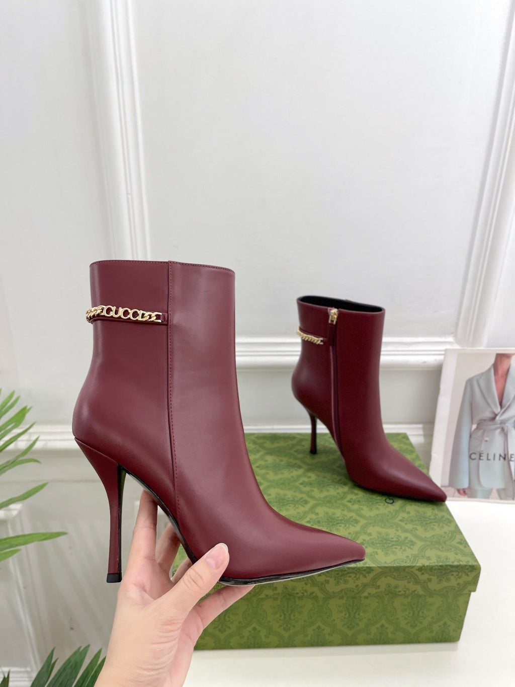 SIGNORIA SHORT BOOTS 10.5CM IN BURGUNDY RED CALFSKIN