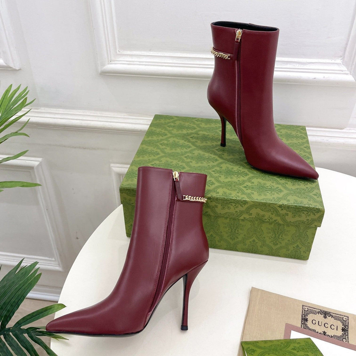 SIGNORIA SHORT BOOTS 10.5CM IN BURGUNDY RED CALFSKIN